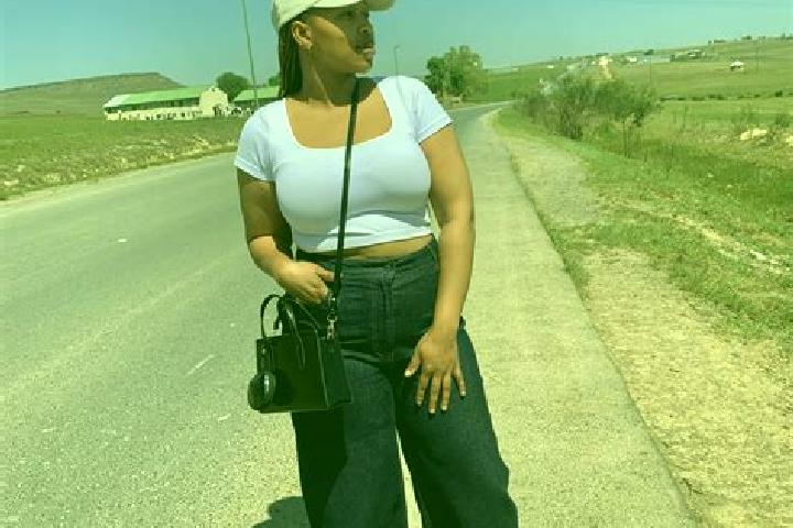 Lillian, 24 — Escort in Ugie, South Africa