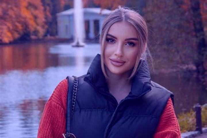 Lillian, 24 — Escort in Viktoriia, Ukraine