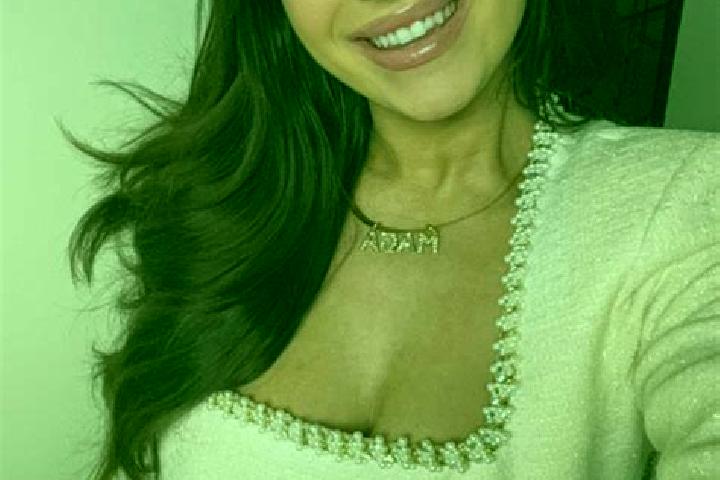Lillian, 24 — Escort in Yonge-St.Clair, Canada