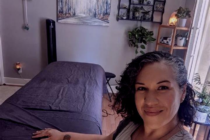 Lillian, 25, a brunette dark-eyed latina companion based in Frankenfeld. Offering Party Girl, Tantra, Erotic Massage. Available for incall and outcall, day a...