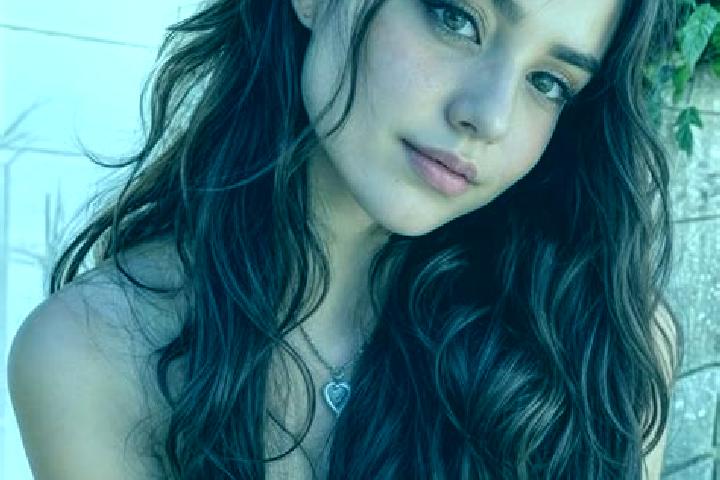 Lillian, 25, a brunette hazel-eyed latina companion based in Lavenone. Offering Prostate Massage, 69, Duos, Fetish. Available for incall and outcall, overnig...