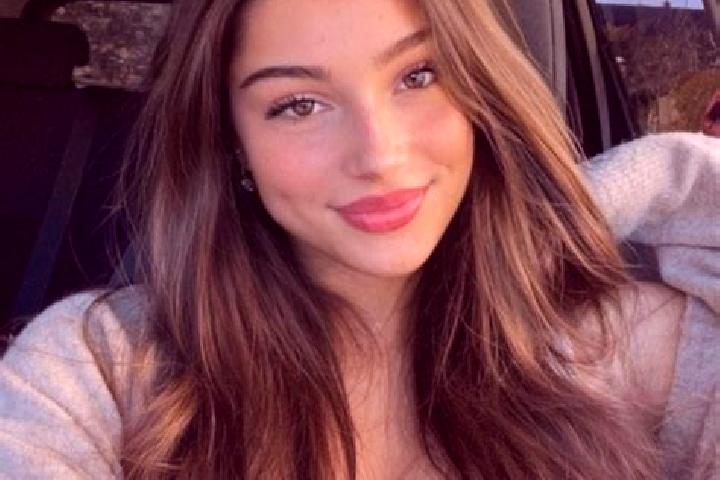 Lillian, 25, a chestnut hazel-eyed latina companion based in Heidenheim an der Brenz. Offering OWO, Prostate Massage, CIM, BDSM. Available for incall and out...