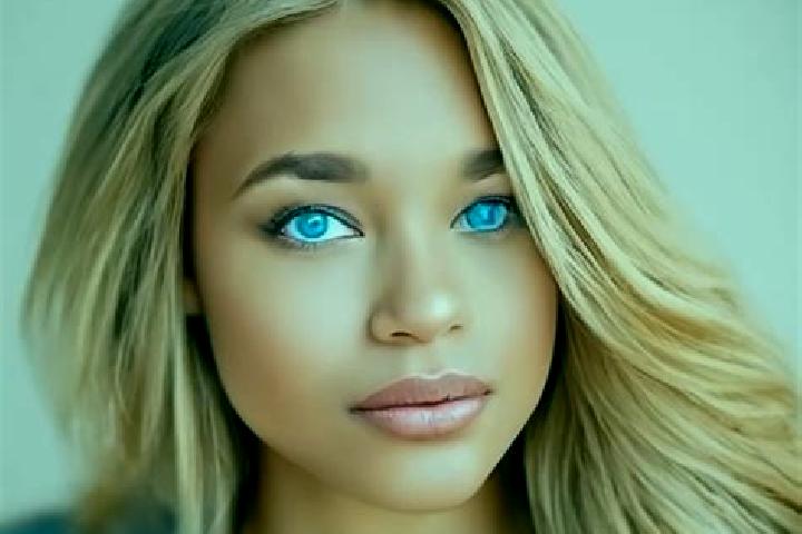 Lillian, 25, a dark blonde blue-eyed latina companion based in Conduratu. Offering Striptease, A-Level, Massage. Available for incall and outcall, day and ev...