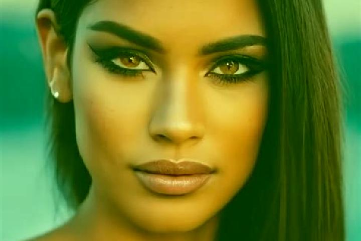 Lillian, 25, a dark blonde green-eyed latina companion based in Chanderi. Offering Deep French Kissing, CIM. Available for incall and outcall, overnight book...