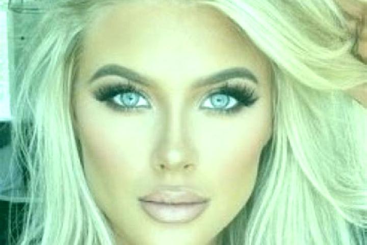 Lillian, 25, a platinum blonde green-eyed middle eastern companion based in Raypole. Offering Fetish, 69, Tantra. Available for incall and outcall, overnight...