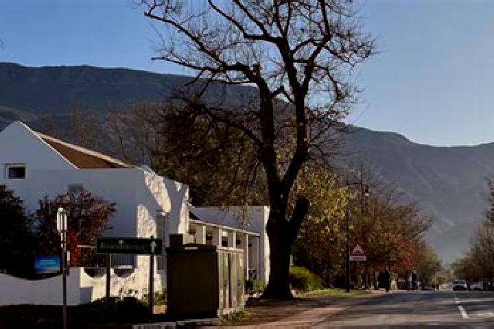 Lillian, 25 — Escort in Greyton, South Africa