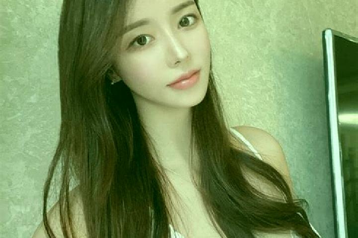 Lillian, 25 — Escort in Guoxu, China