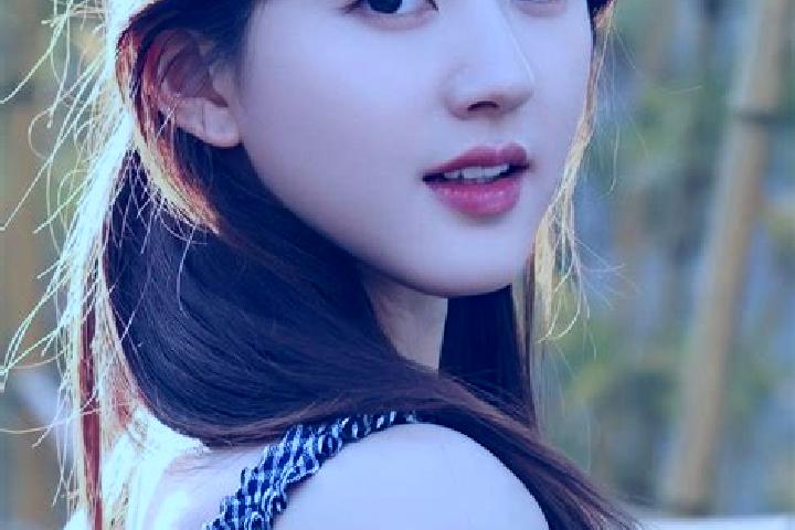 Lillian, 25 — Escort in Liusi, China
