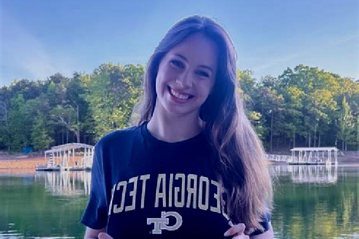 Lillian, 25 — Escort in Steger, United States