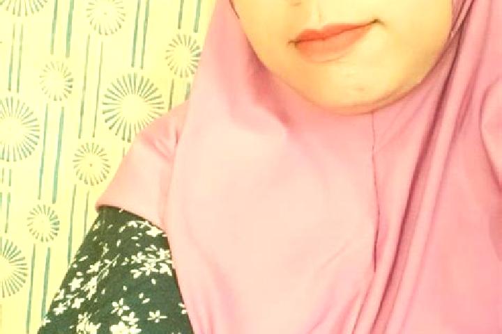Lillian, 25 — Escort in Tapalang, Indonesia