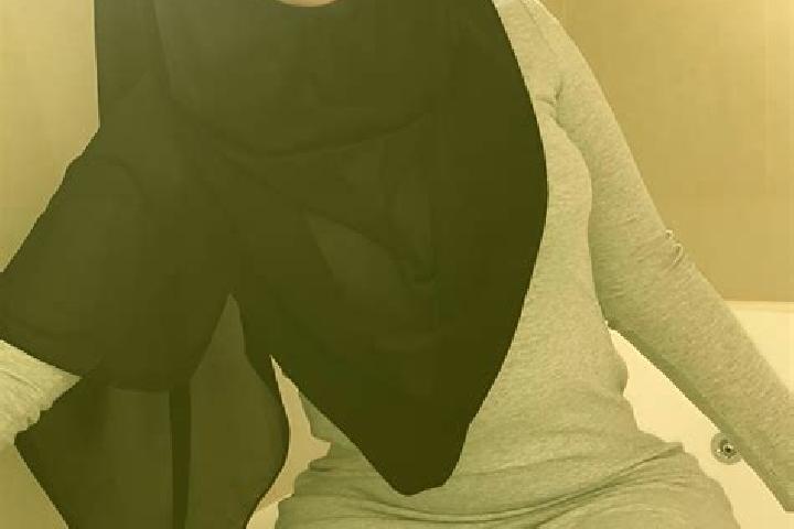 Lillian, 26, a black grey-eyed middle eastern companion based in Bulupayung. Offering Fetish, Domination, A-Level, Party Girl. Available for incall and outca...