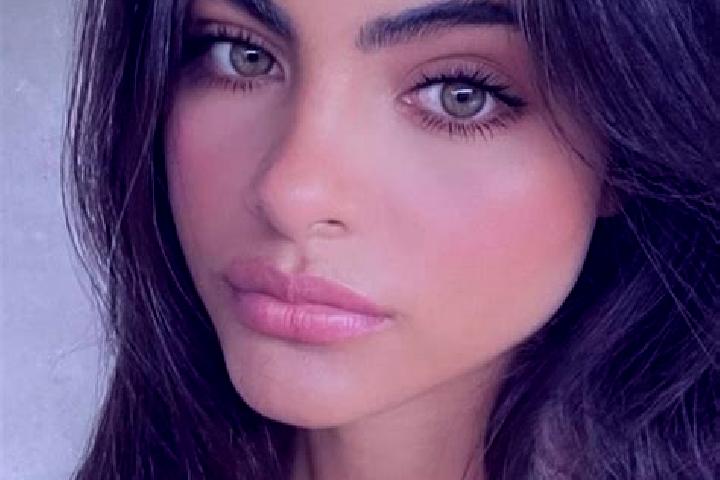 Lillian, 26, a brunette grey-eyed indian companion based in Alfredo V. Bonfil (Los Perez). Offering OWO, Striptease, Travel Companion. Available for incall a...