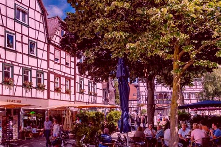 Lillian, 26 — Escort in Bensheim, Germany