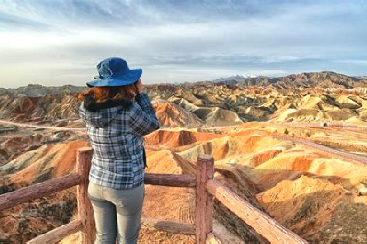 Lillian, 26 — Escort in Danxia, China