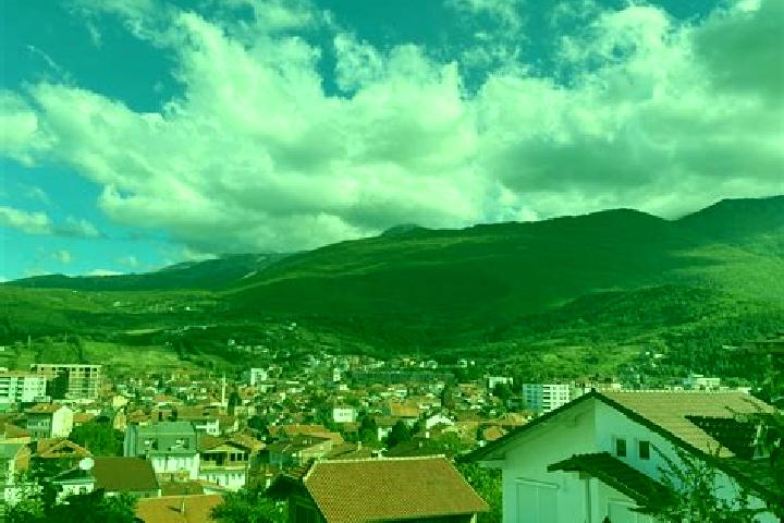 Lillian, 26 — Escort in Decan, Kosovo