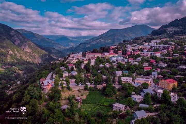 Lillian, 26 — Escort in Khulo, Georgia