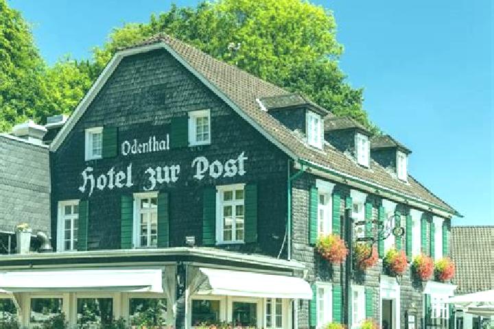 Lillian, 26 — Escort in Odenthal, Germany