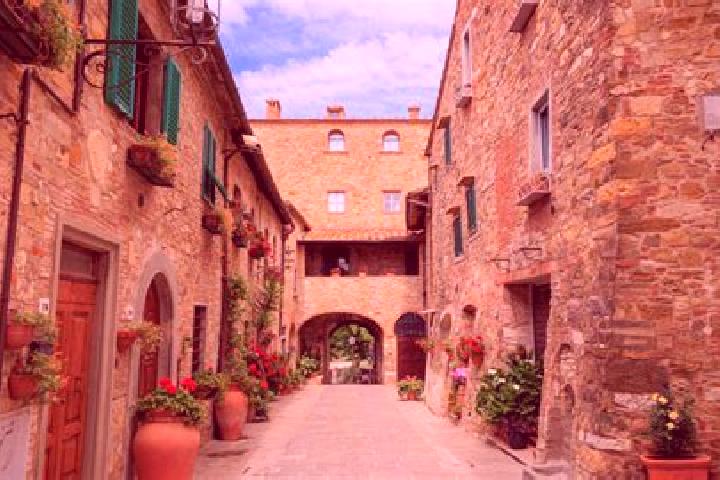 Lillian, 26 — Escort in San Donato di Lecce, Italy
