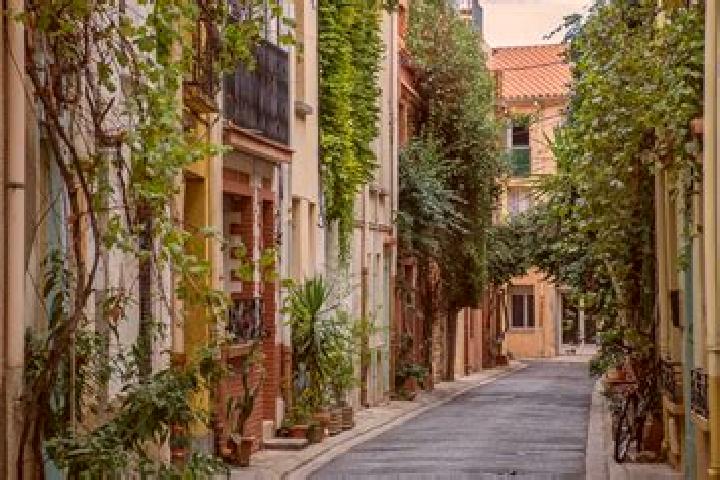 Lillian, 26 — Escort in Sant Jaume dels Domenys, Spain