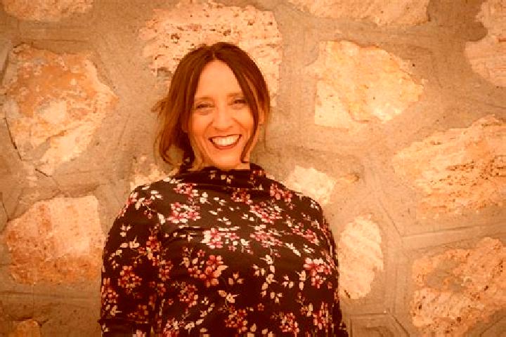 Lillian, 26 — Escort in Telti, Italy