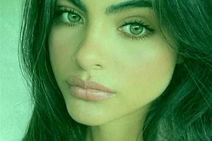 Lillian, 27, a brunette brown-eyed caucasian companion based in San Mauro Torinese. Offering Domination, A-Level, Prostate Massage. Available for incall and ...