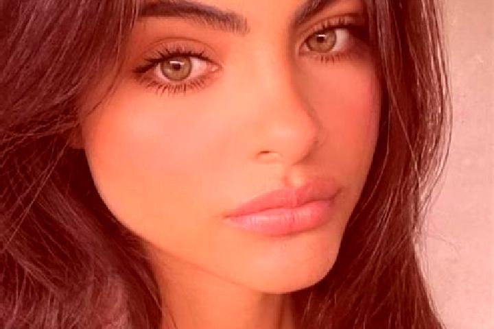 Lillian, 27, a chestnut grey-eyed indian companion based in Villamontes. Offering Massage, CIM, Roleplay. Available for incall and outcall, overnight booking...