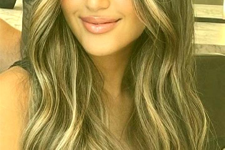 Lillian, 27, a dark blonde amber-eyed caribbean companion based in Ostrovu Mare. Offering Massage, GFE. Available for incall and outcall, day and evening dates.