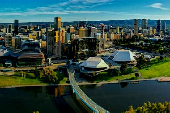Lillian, 27 — Escort in Adelaide, South Africa