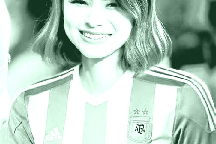 Lillian, 27 — Escort in Armstrong, Argentina