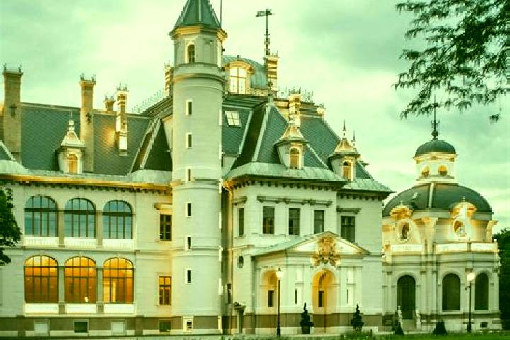 Lillian, 27 — Escort in Danszentmiklos, Hungary