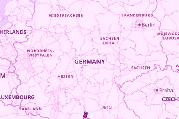 Lillian, 27 — Escort in Helpsen, Germany