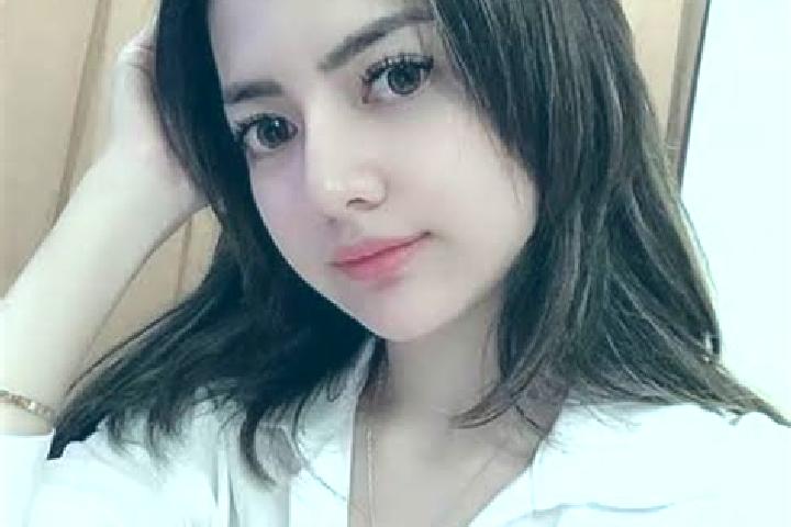 Lillian, 27 — Escort in Kemlagigede, Indonesia
