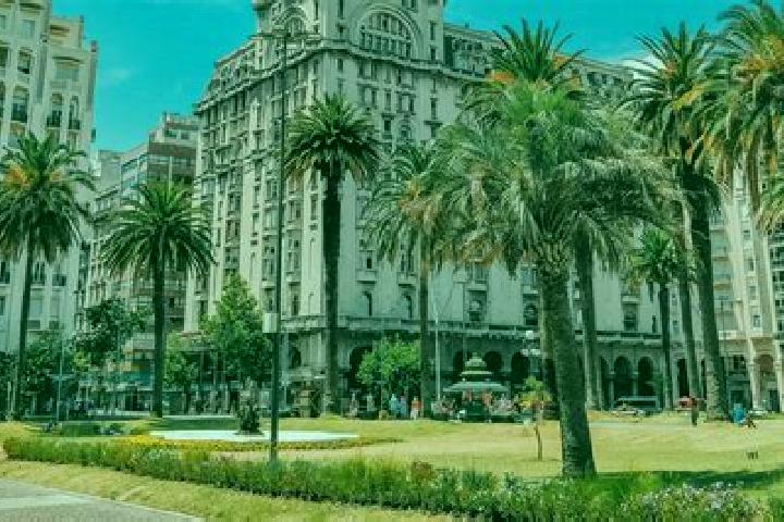 Lillian, 27 — Escort in Montevideo, Uruguay