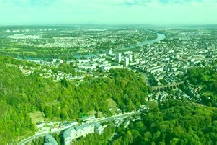Lillian, 27 — Escort in Notre-Dame-de-Bondeville, France