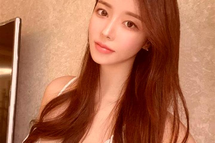 Lillian, 27 — Escort in Sangzhen, China