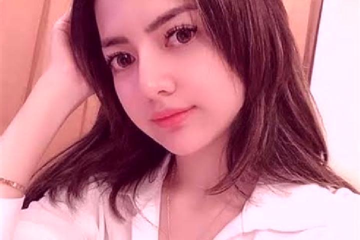 Lillian, 27 — Escort in Semboropasar, Indonesia
