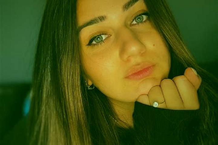 Lillian, 27 — Escort in Visniovca, Moldova