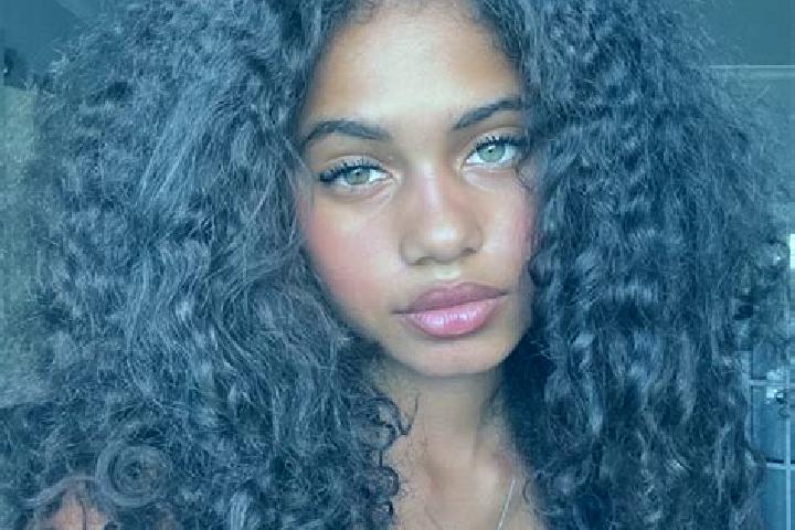 Lillian, 28, a black dark-eyed ebony companion based in Novo Cruzeiro. Offering Domination, Party Girl, OWO, Prostate Massage. Available for incall and outca...