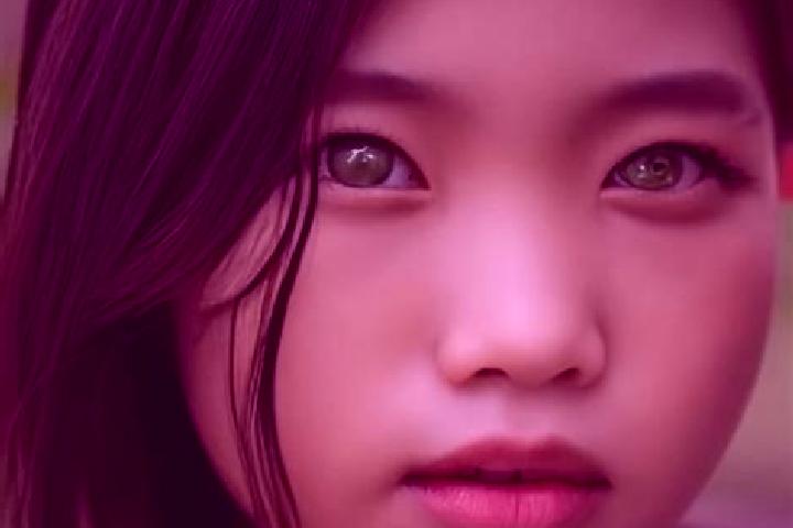 Lillian, 28, a black green-eyed asian companion based in Zaragoza. Offering CIM, 69, Striptease, BDSM. Available for incall and outcall, day and evening dates.