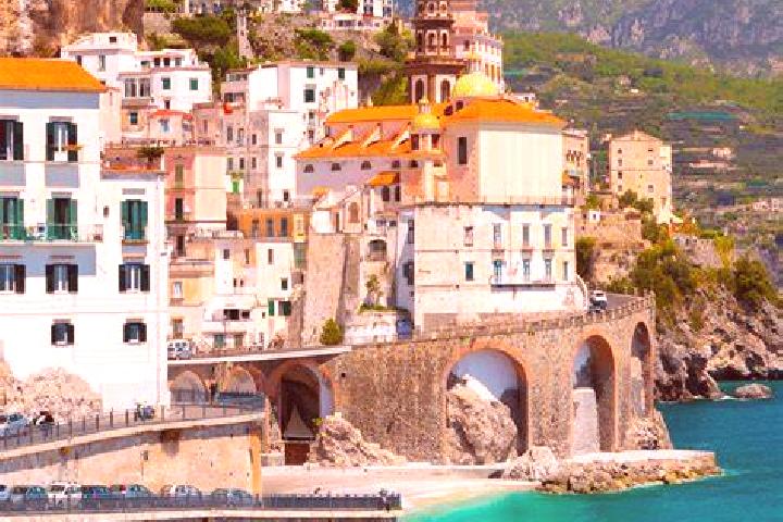 Lillian, 28 — Escort in Drena, Italy
