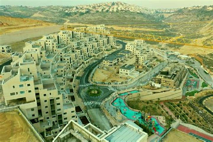 Lillian, 28 — Escort in Giv at Brenner, Israel