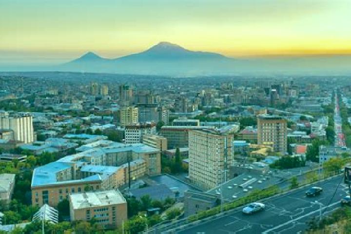 Lillian, 28 — Escort in Noyakert, Armenia