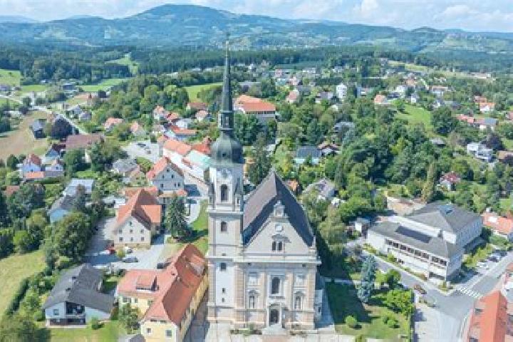 Lillian, 28 — Escort in Pischelsdorf in der Steiermark, Austria