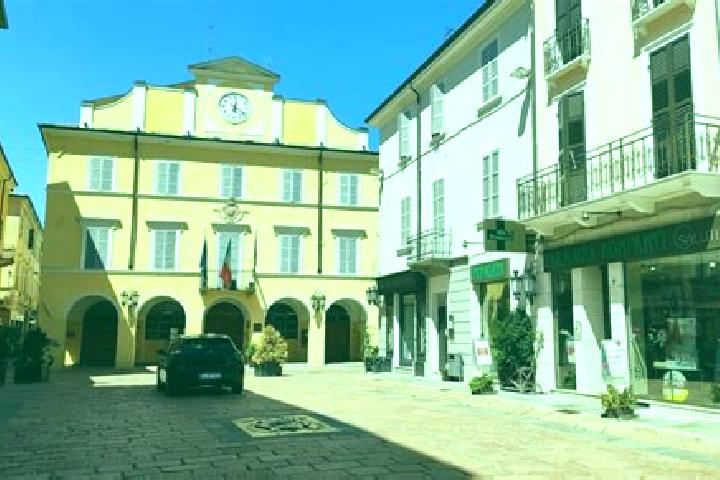 Lillian, 28 — Escort in Salsomaggiore Terme, Italy