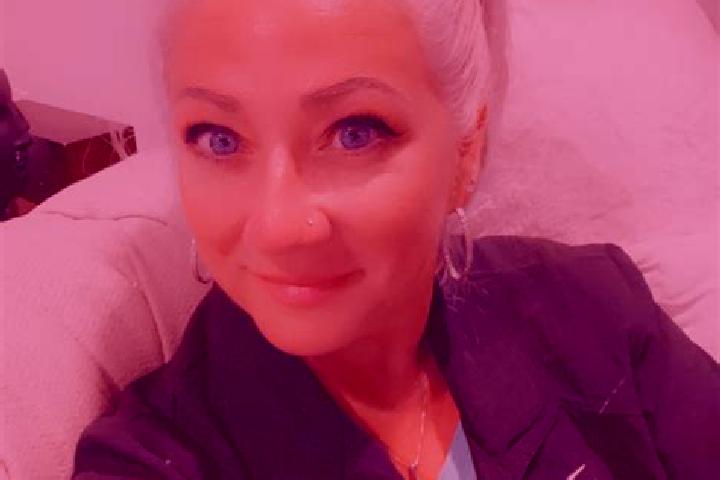 Lillian, 28 — Escort in Southmont, United States