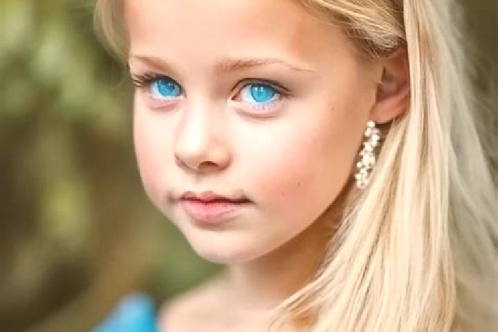 Lillian, 29, a blonde blue-eyed caucasian companion based in Porsgrunn. Offering Striptease, Travel Companion, Duos, A-Level. Available for incall and outcal...