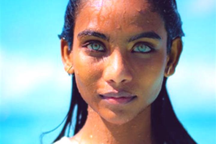Lillian, 29, a red blue-eyed indian companion based in Baoutifla. Offering OWO, A-Level. Available for incall and outcall, overnight bookings available.