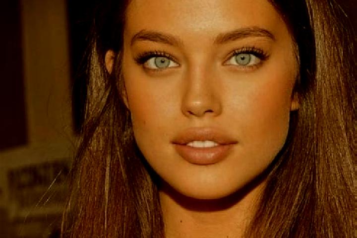 Lillian, 29, a red blue-eyed mediterranean companion based in Cosenza. Offering OWO, A-Level, 69, GFE, Couples. Available for incall and outcall, overnight b...