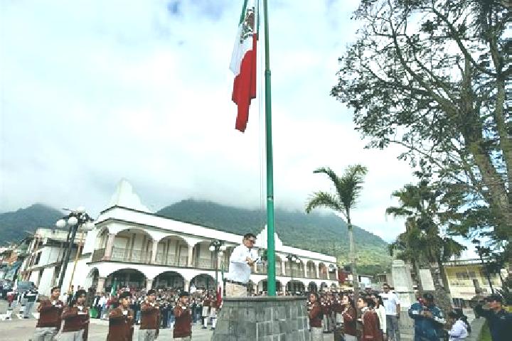 Lillian, 29 — Escort in Cruz de Chocaman, Mexico