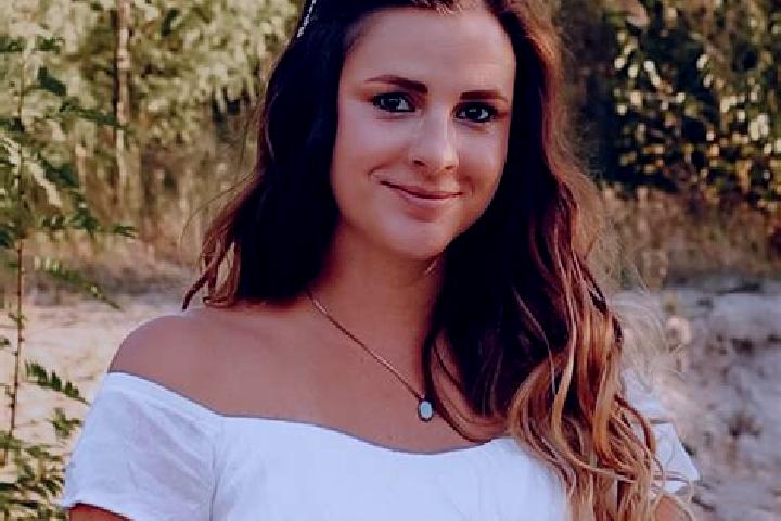 Lillian, 29 — Escort in Golssen, Germany